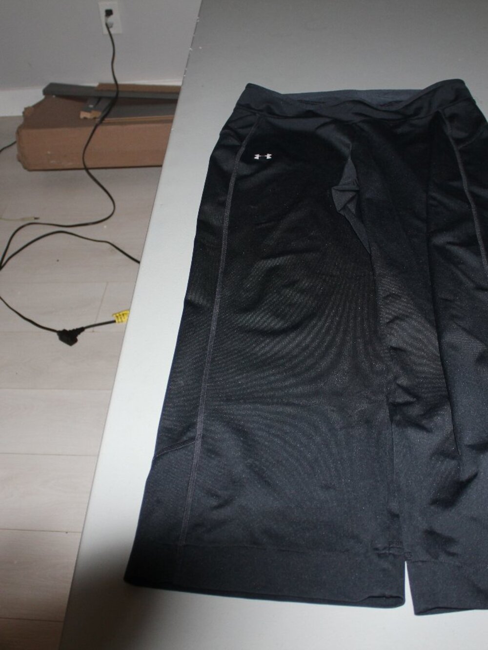 Black Under Armour Athletic Pants Size Medium